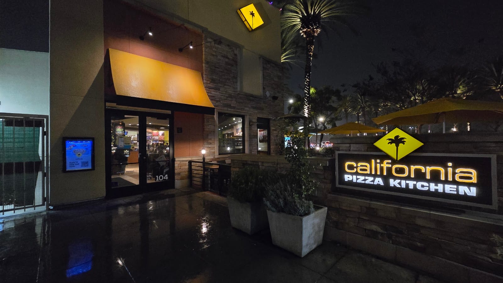 California Pizza Kitchen at Anaheim Garden Walk, photo 2