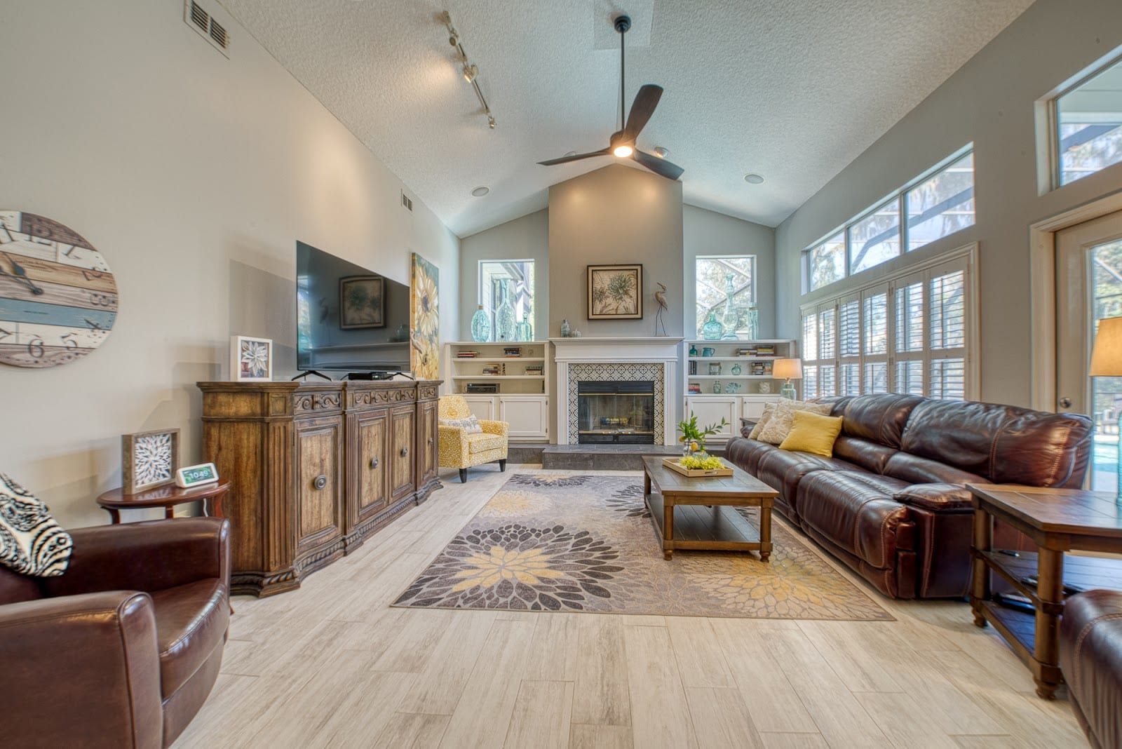 Manifest Realty Brokerage, photo 2