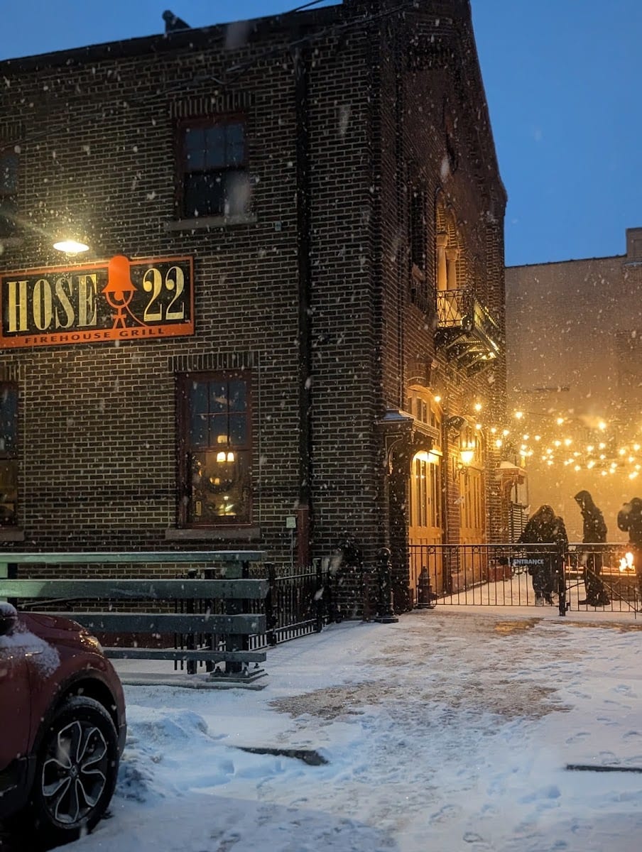 Hose 22: Firehouse Grill, photo 3
