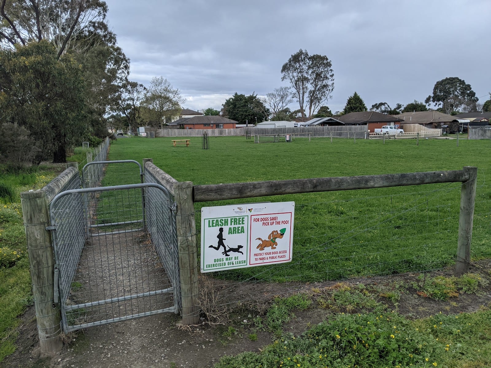 Stornoway Drive Reserve Fenced Dog Park