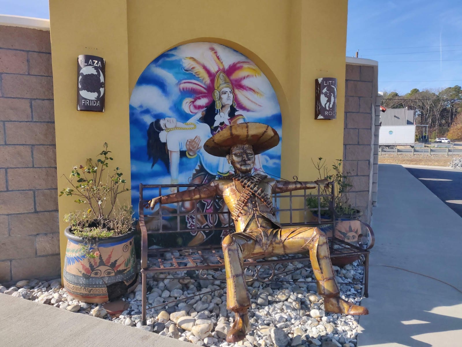 Plaza Frida