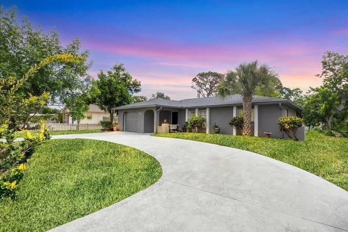 Venice Pool BBQ Mini Golf 3BR 2BA Sleep 12