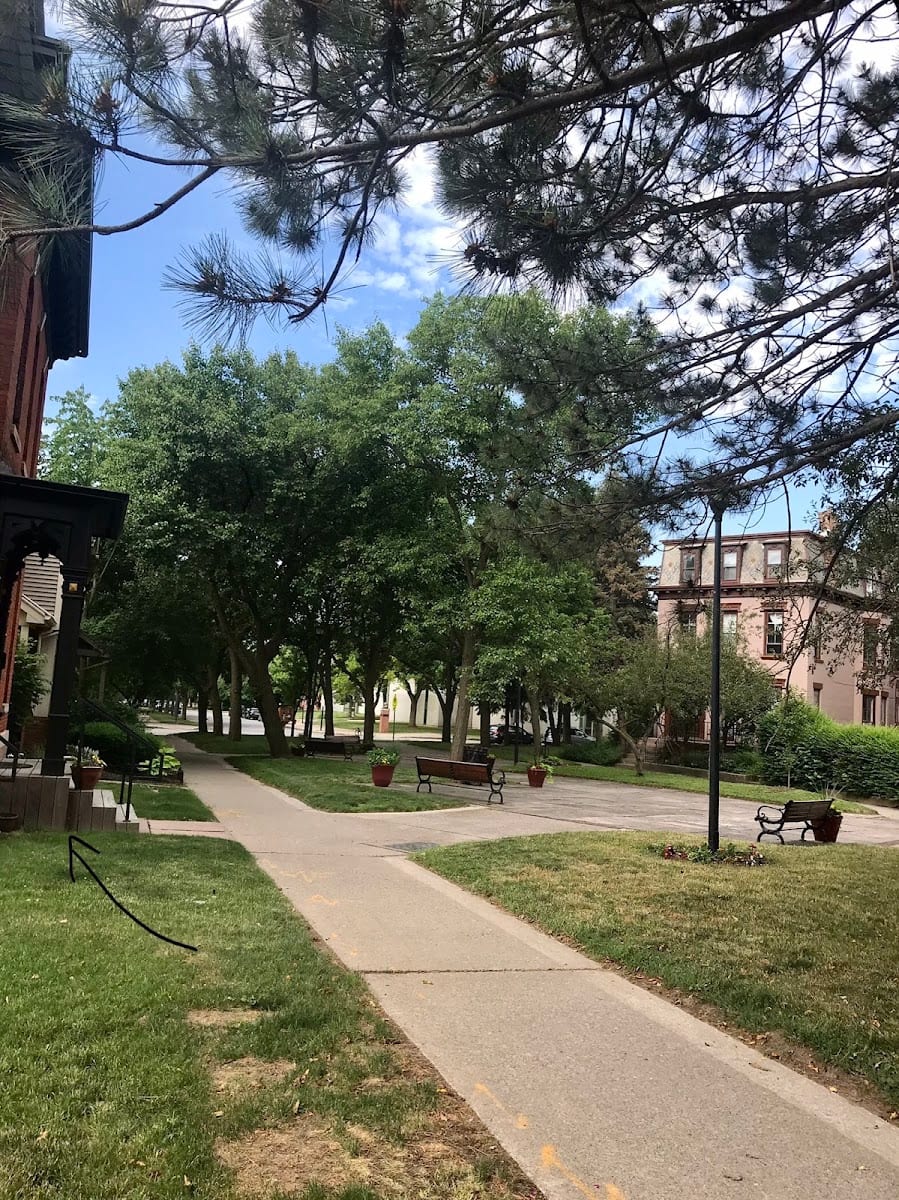 Ralph Avery Park