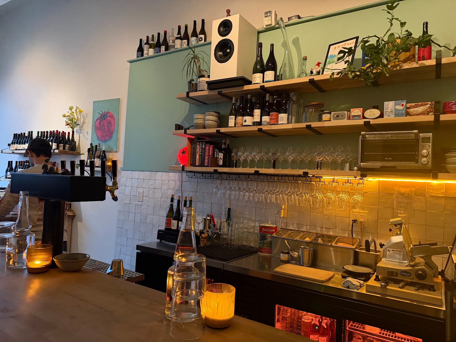 Rampant Bottle & Bar, photo 2