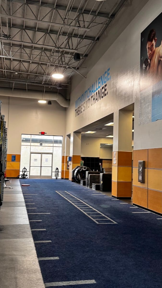 UFC FIT Centennial, photo 3