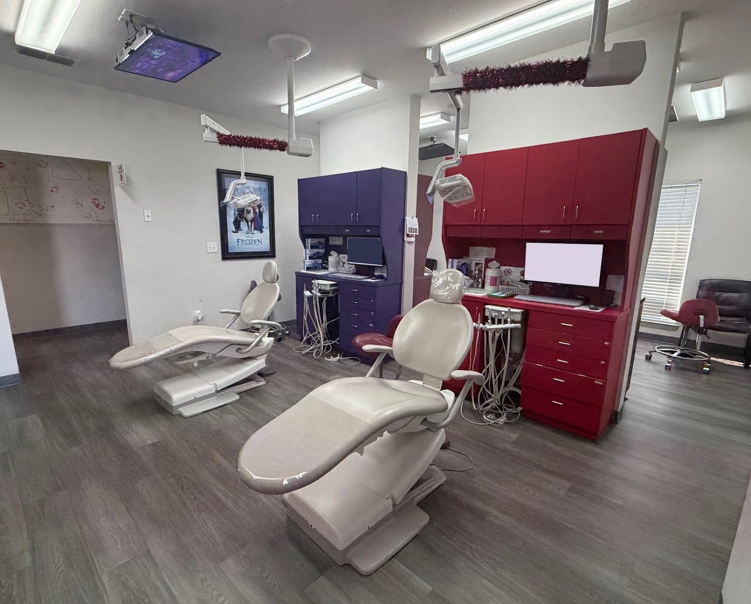 iKids Pediatric Dentistry - Denton