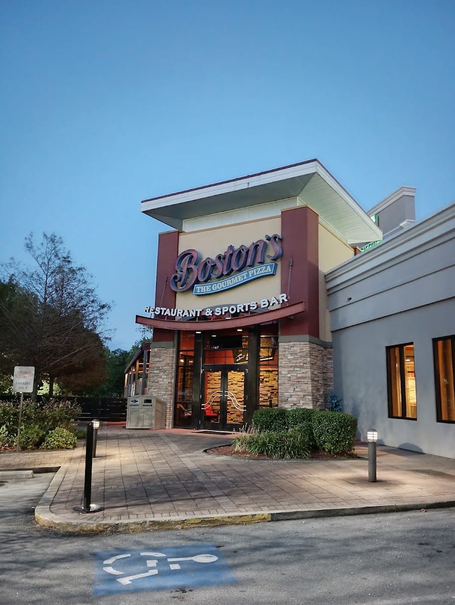 Boston's Pizza Restaurant & Sports Bar, photo 2