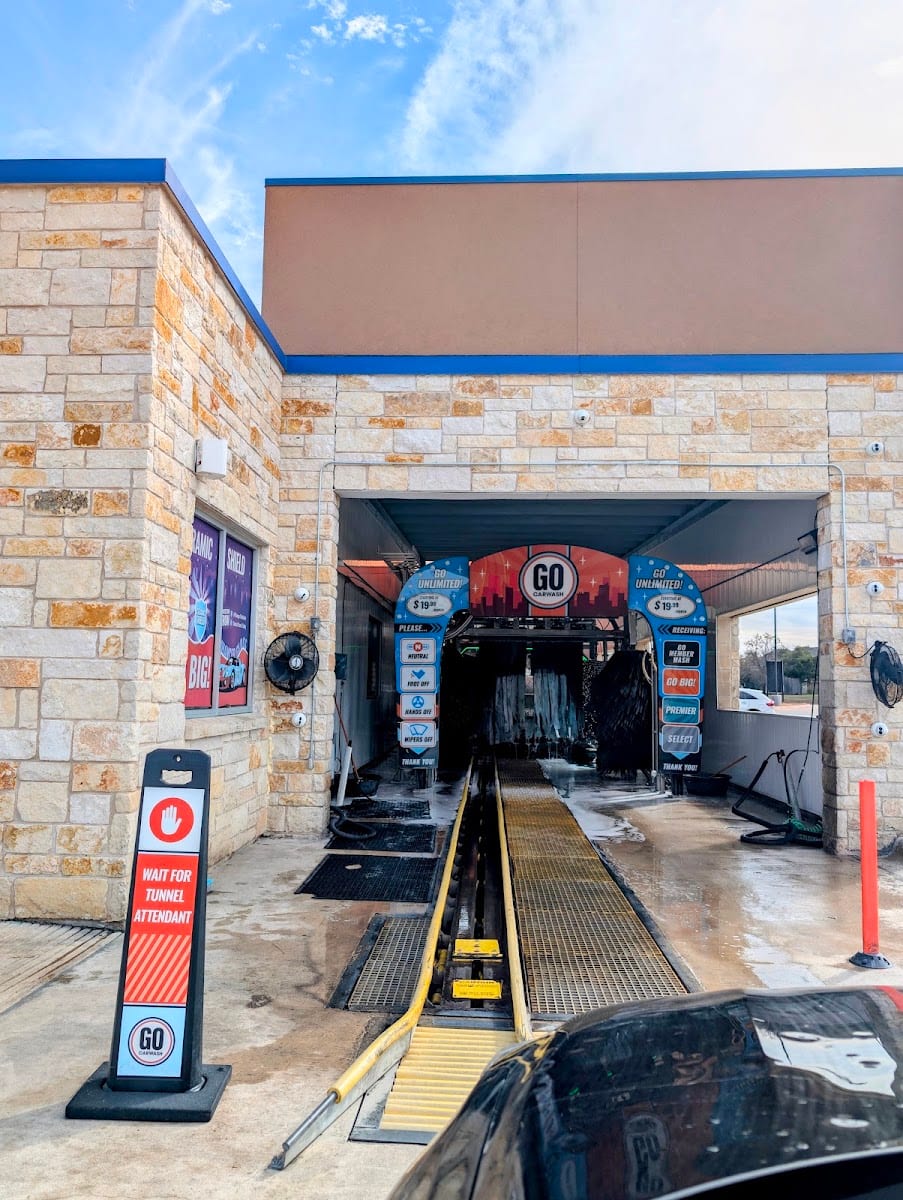 GO Car Wash, photo 2