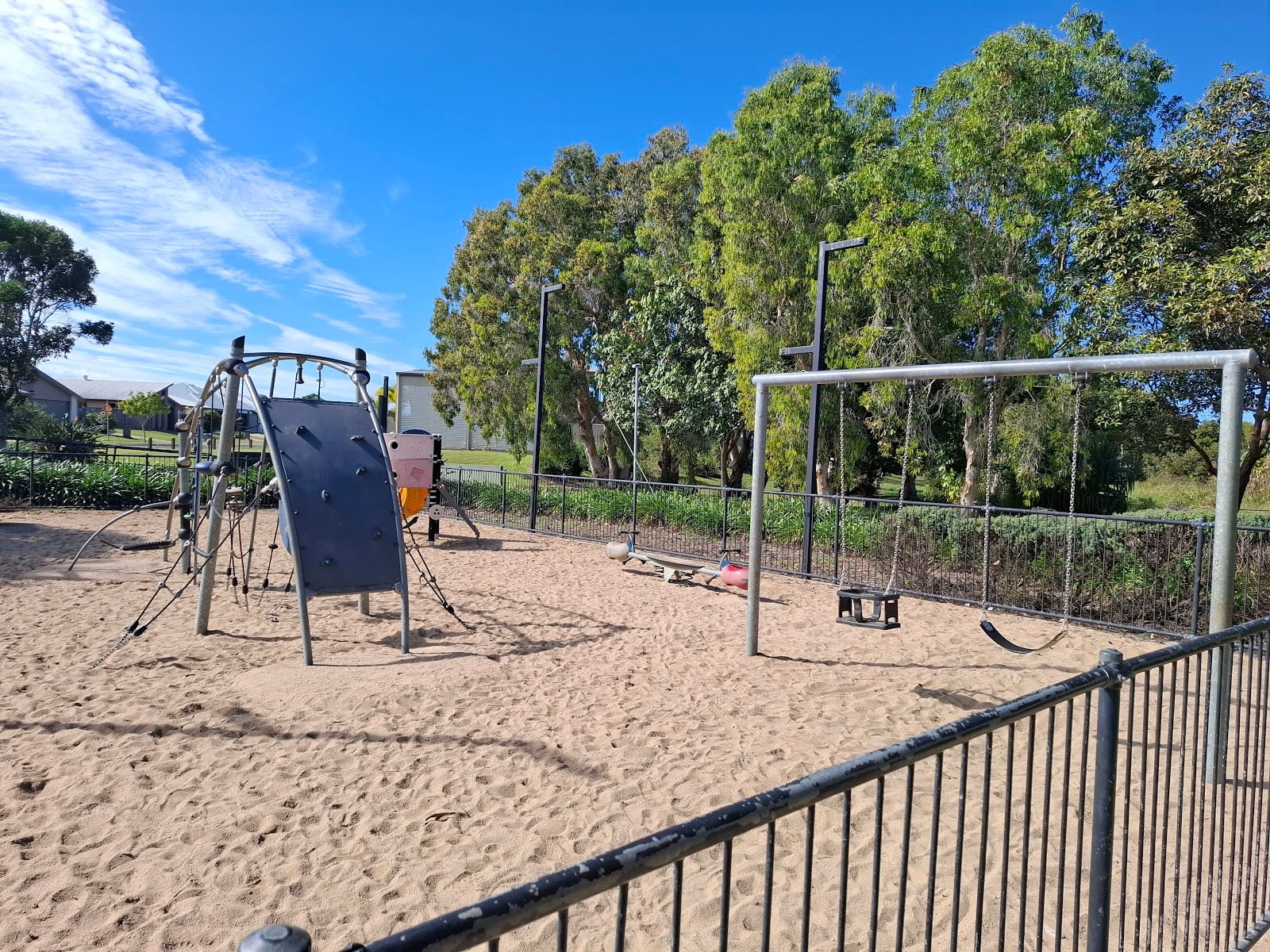 Playground, photo 3