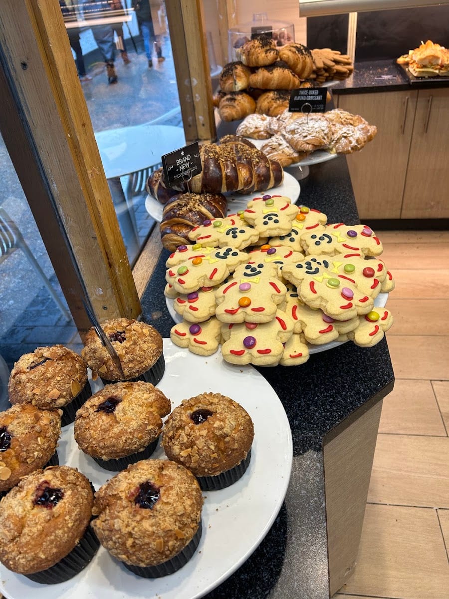 Simmons Bakers - French Row