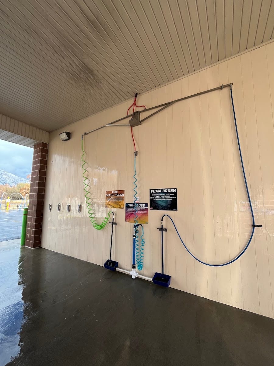 Cache Car Wash Nibley, photo 4