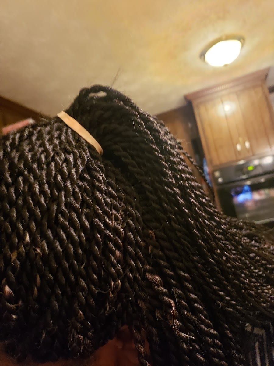 Fatou's Braiding Studio, photo 2