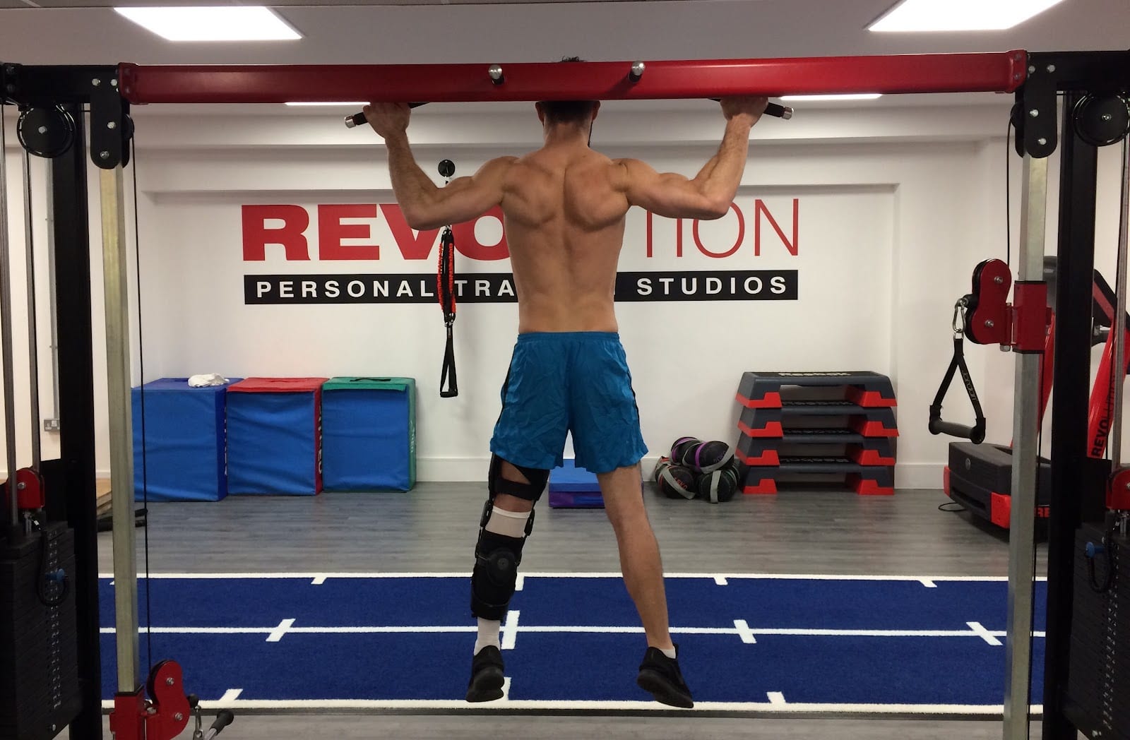 Revolution, photo 3