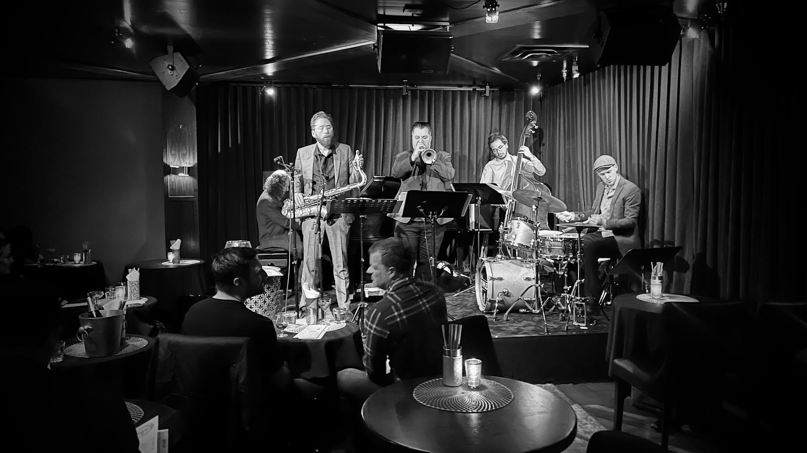 Mr. Tipple's Jazz Club, photo 2