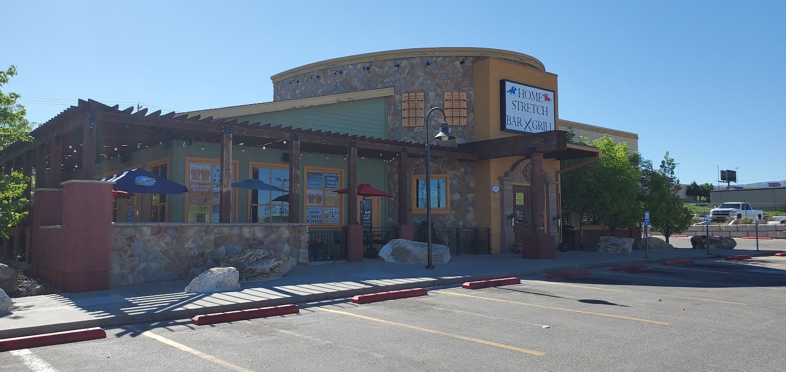 Homestretch Bar & Grill, photo 4