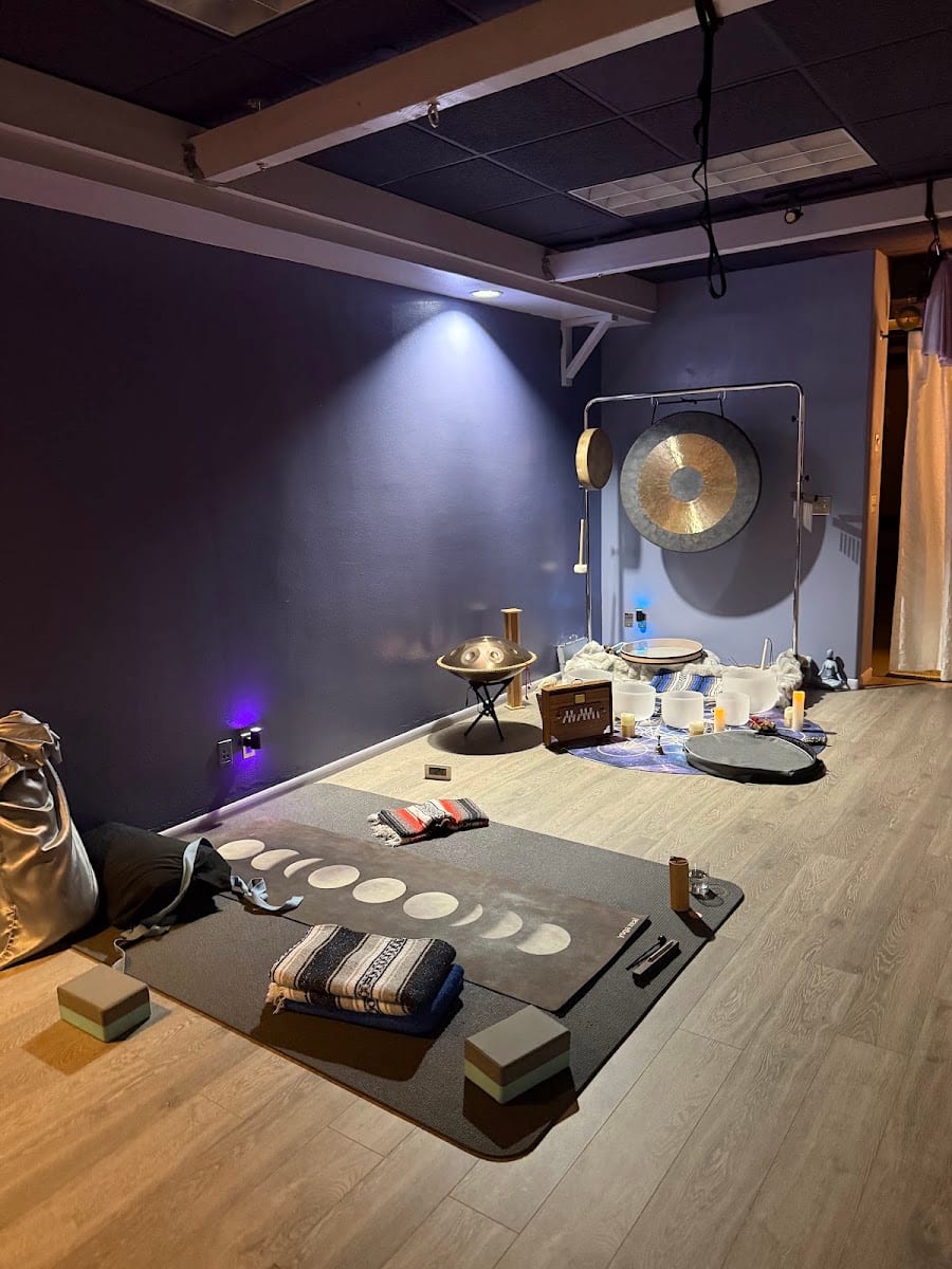 Santosha Wellness Yoga