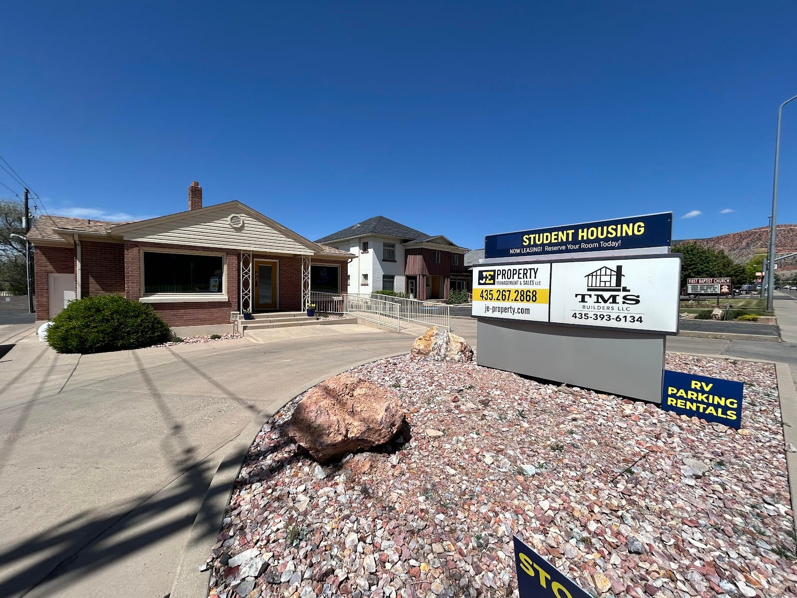 J & E Property Management & Sales, LLC, photo 2