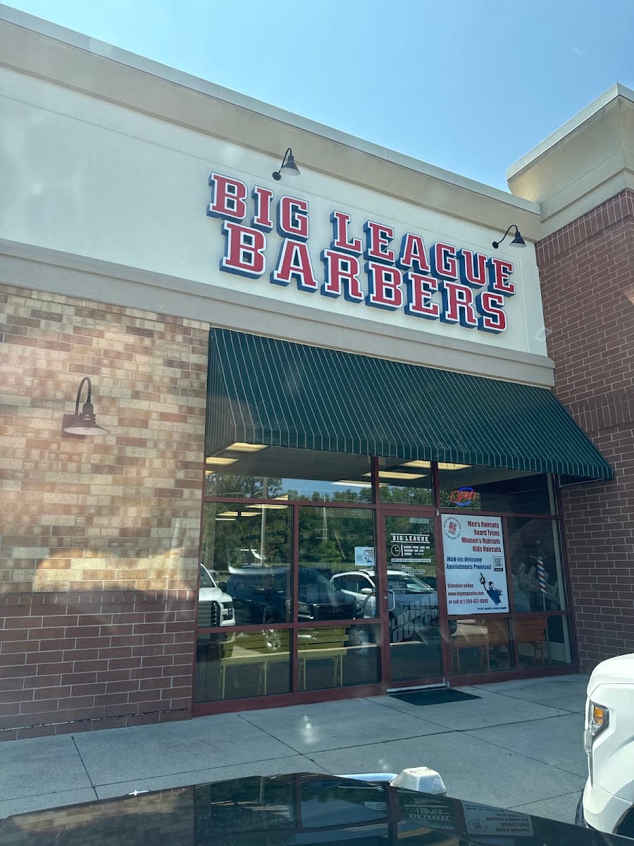 Big League Barbers, photo 3