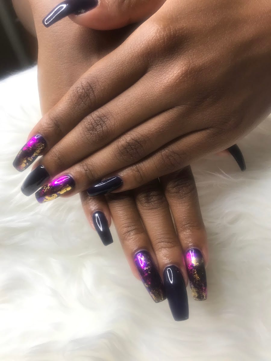 Nails by Yosha @ A Wild Hair