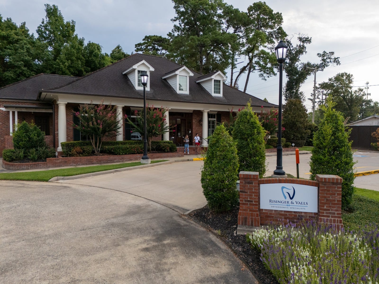 Risinger & Valls Orthodontic Specialists - Beaumont, photo 2