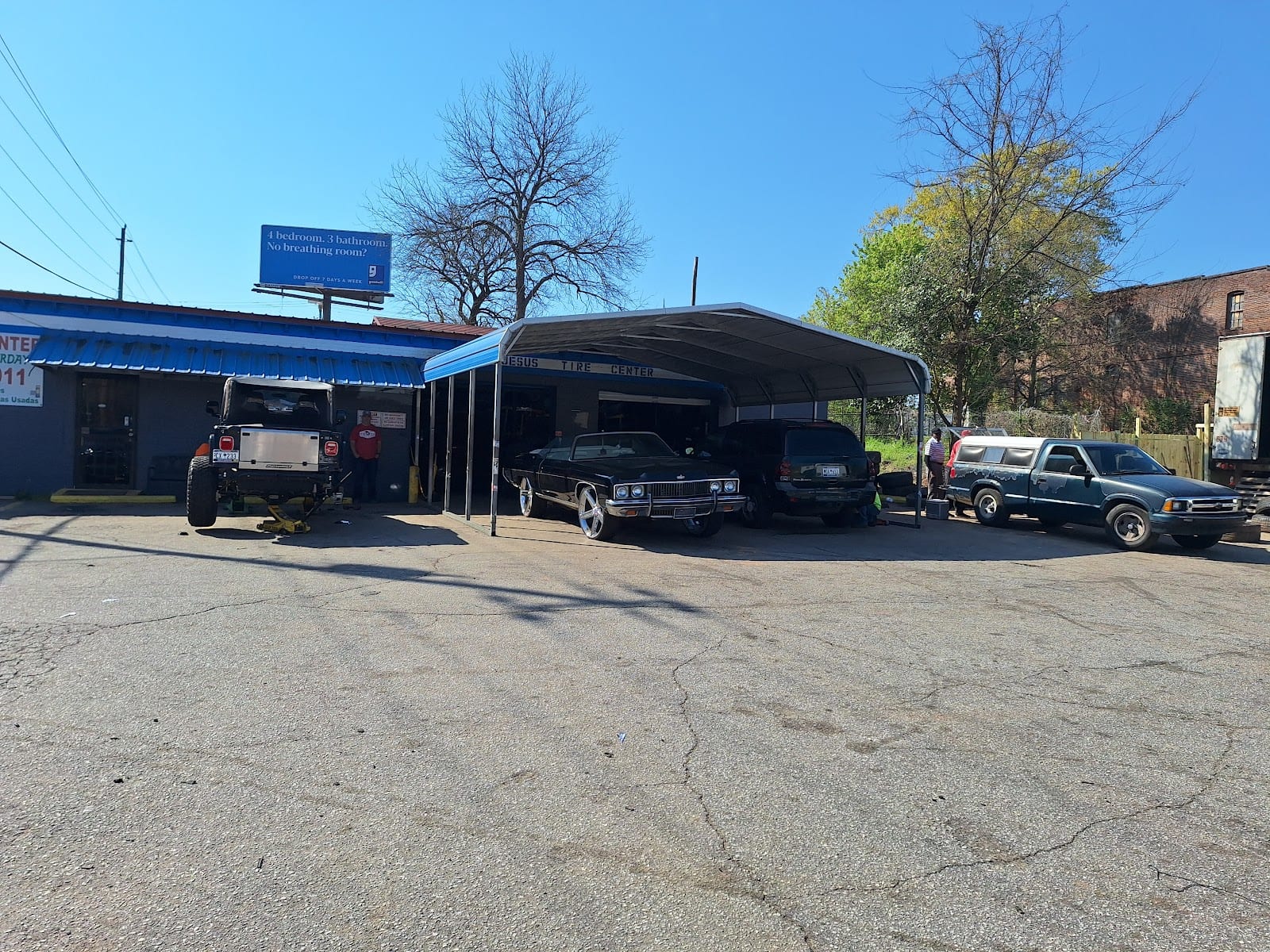 Jesus Tire Center, photo 2