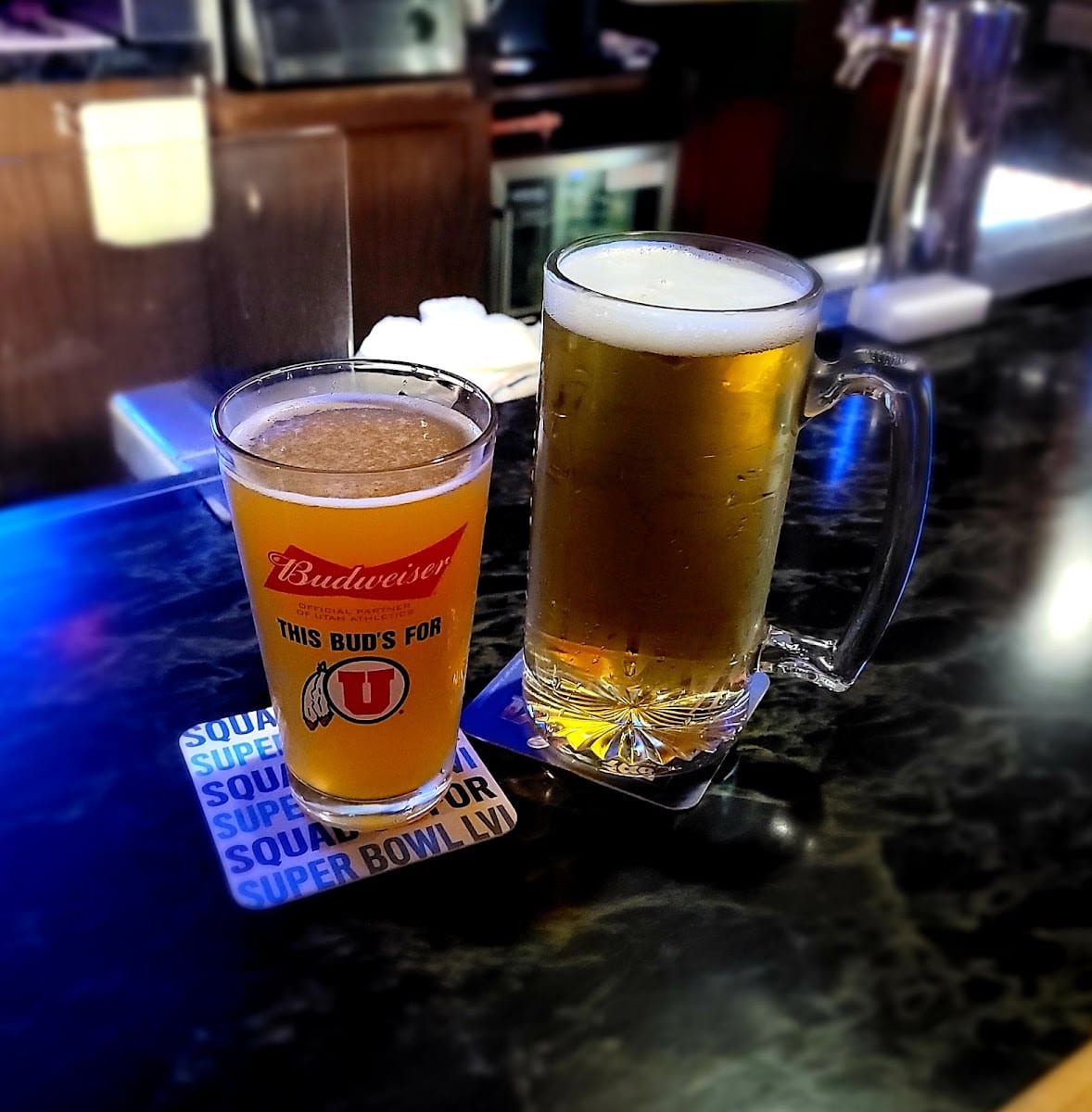 Redwood Lounge
