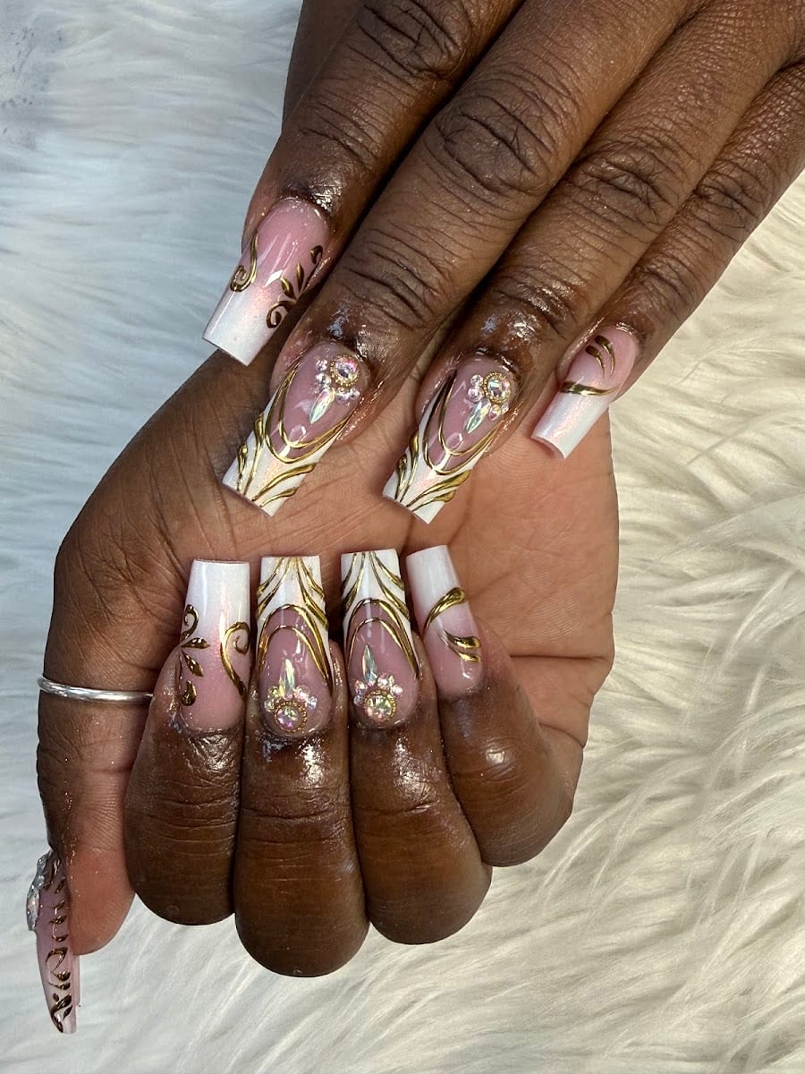 E.T Nails & Spa