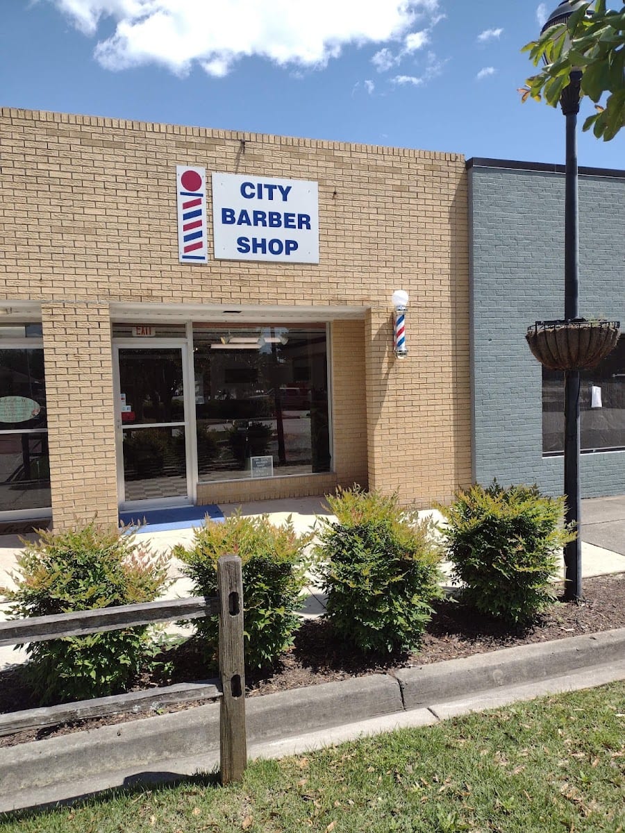 Iva City Barber Shop, photo 2
