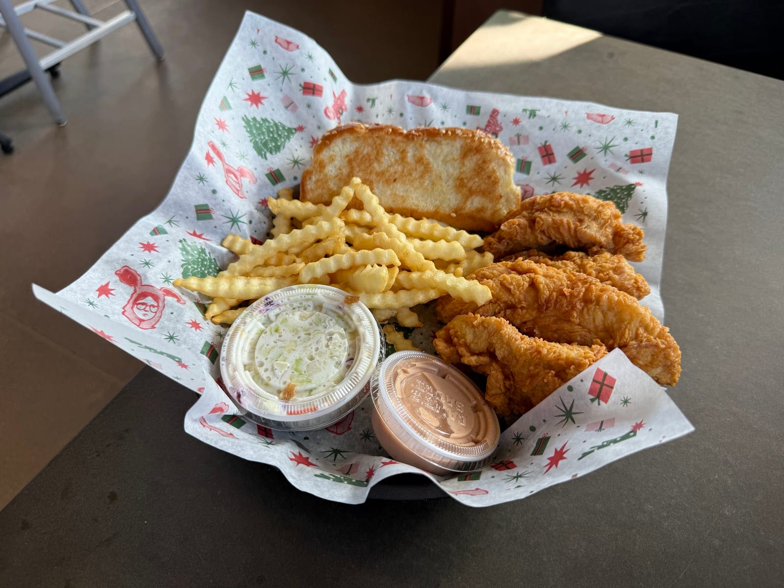 Raising Cane's Chicken Fingers, photo 4
