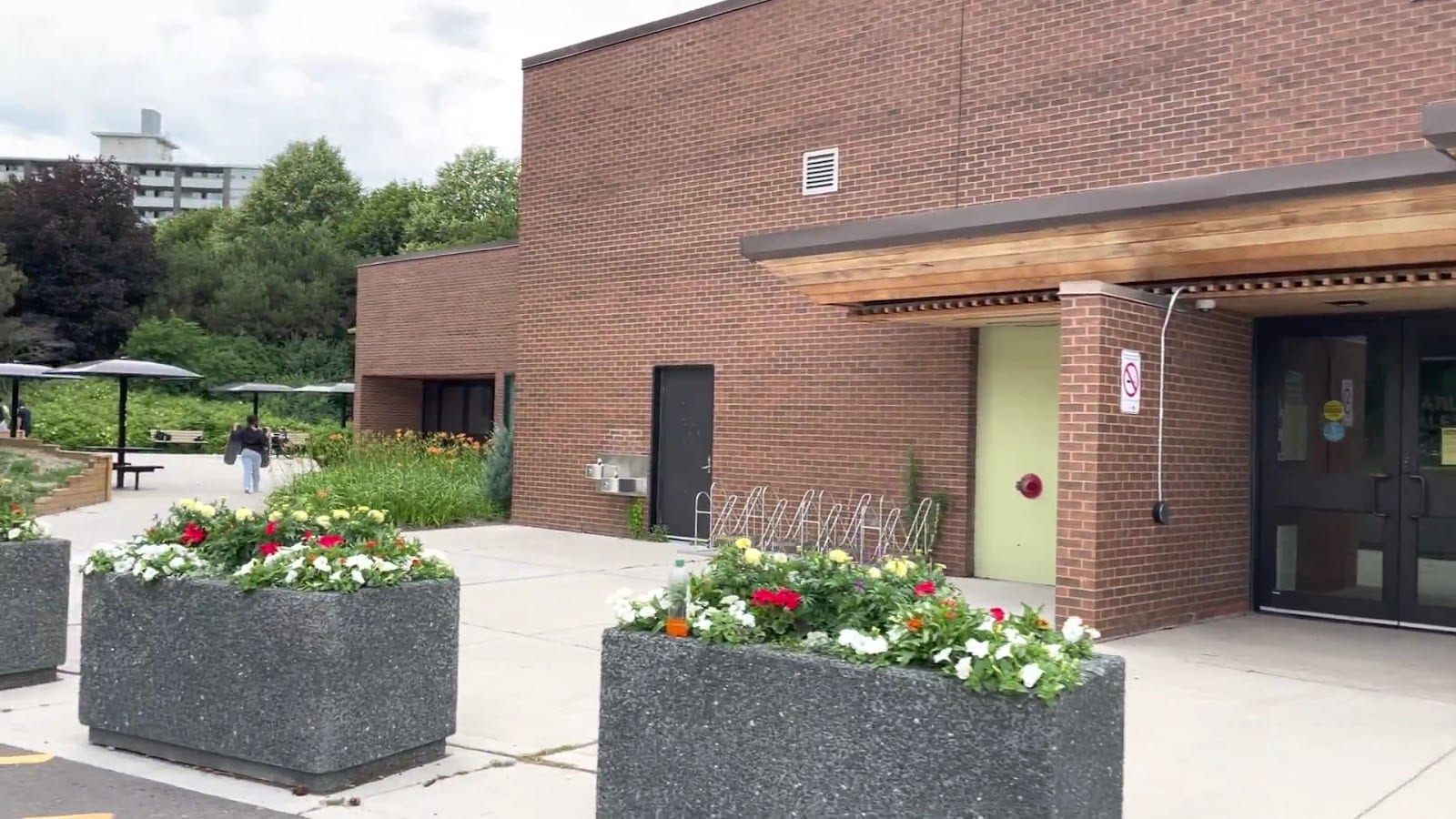 Earl Bales Community Centre, photo 2