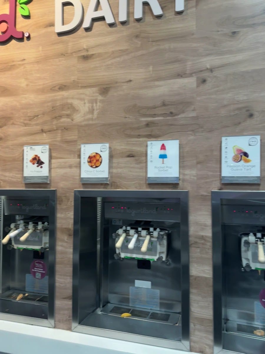 Yogurtland Brea, photo 3
