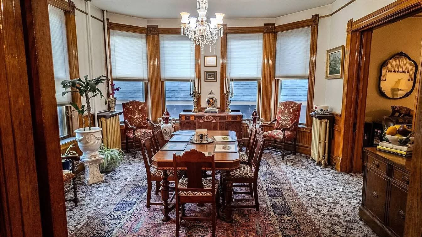 Mary Vazh, Happy Hearts Realty KW, photo 4