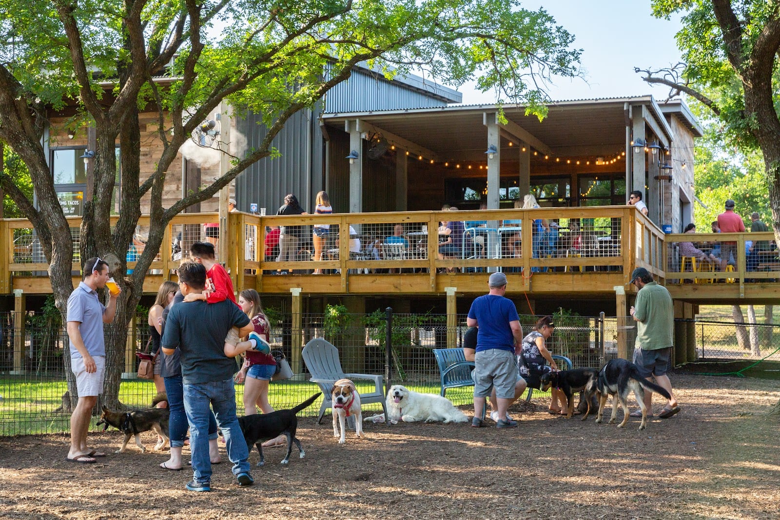 The Shacks Dining & Dog Park, photo 2