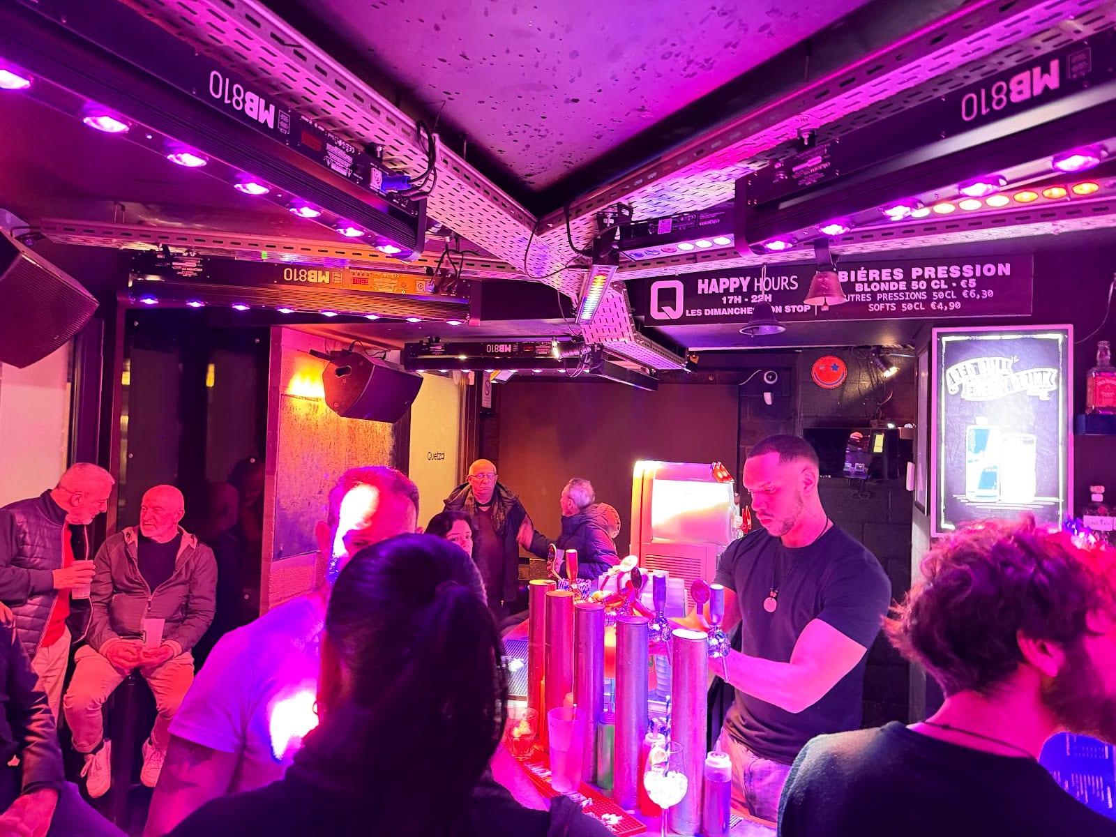Quetzal Bar