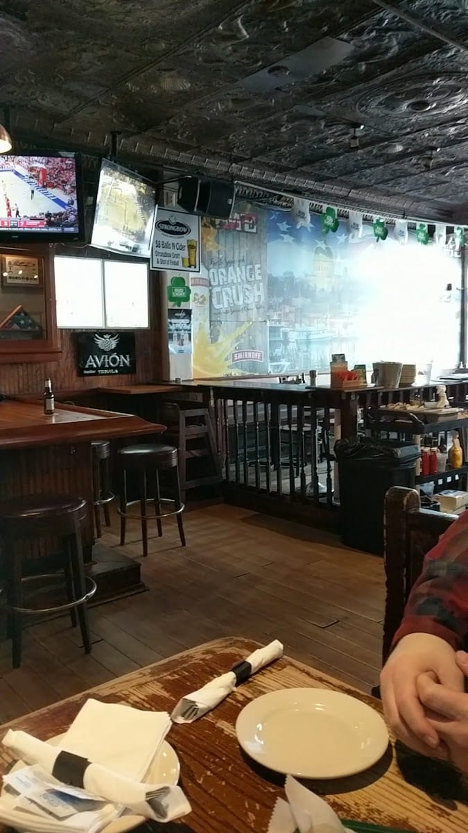 Acme Bar & Grill, photo 2