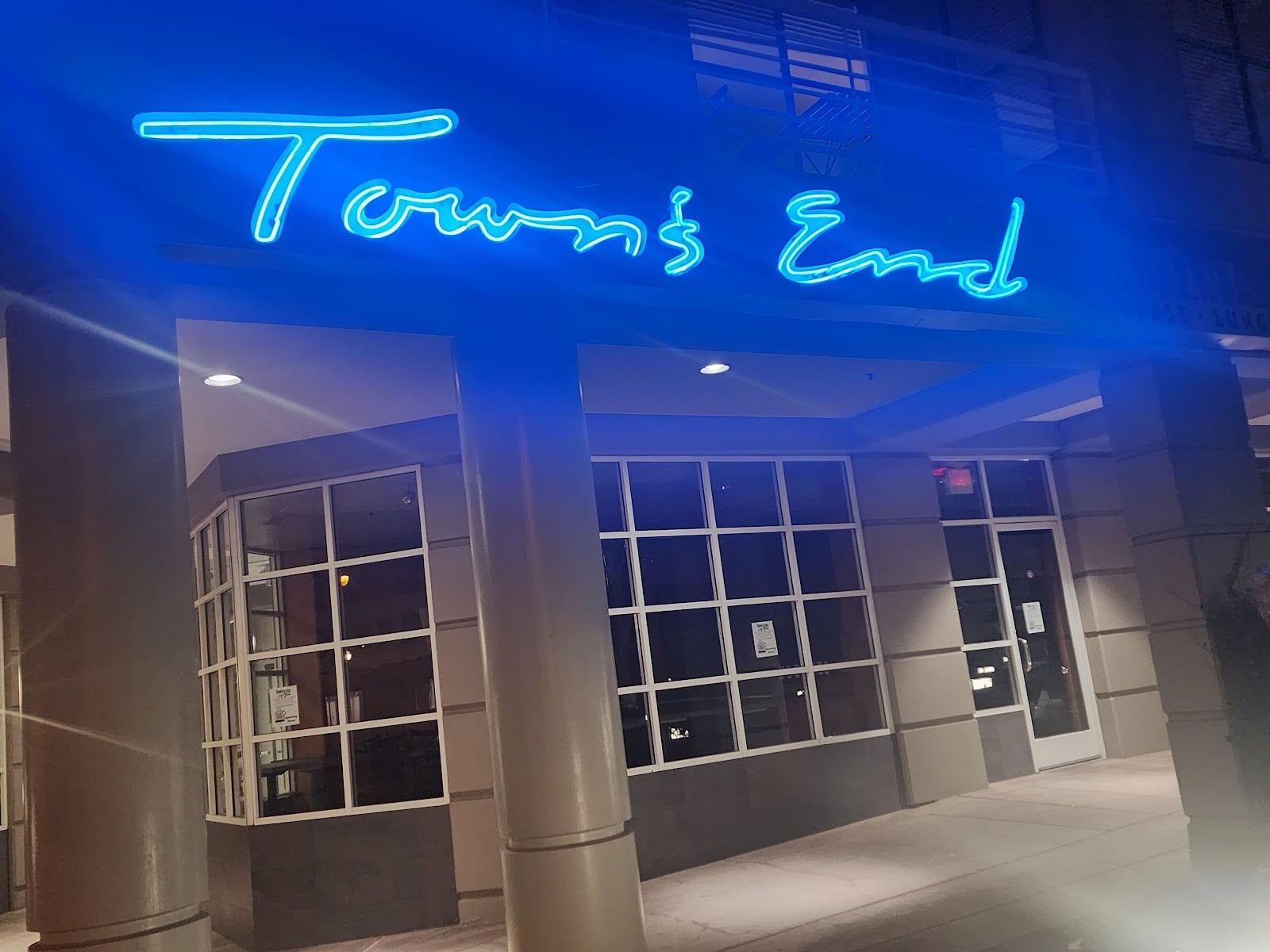 Town's End Brunch