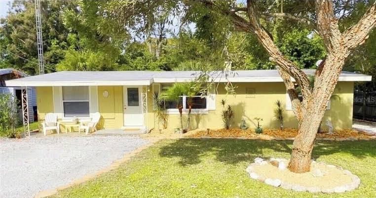 Heated Pool • Spa • Tiki Hut • Mini Golf • 10 Min to Siesta Key