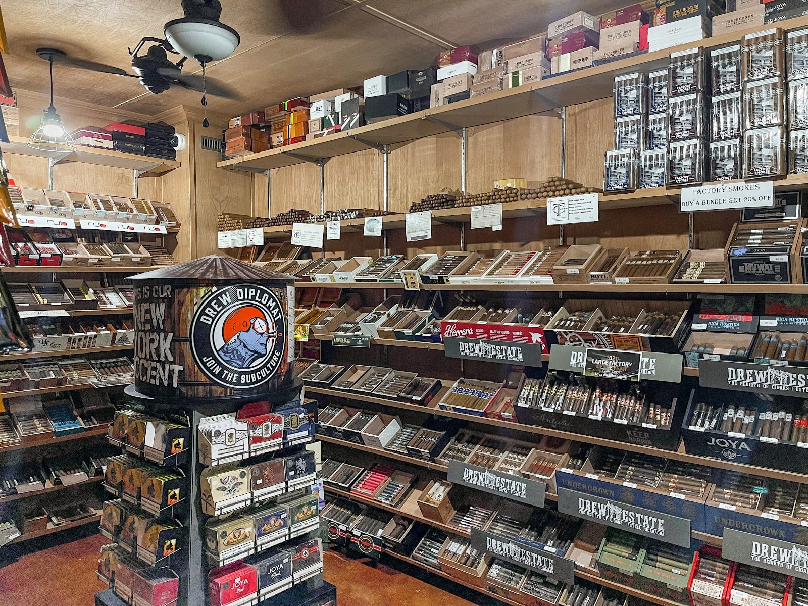 Copper Canyon Tobacconist and Cigar Bar, photo 4