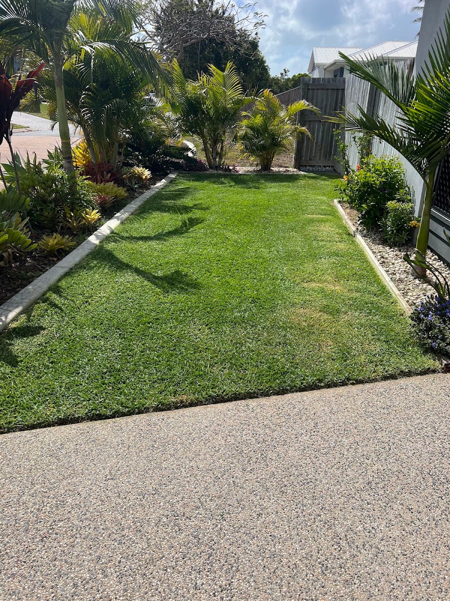 Fox Mowing & Gardening Eimeo | Lawn Mowing & Gardening Services, photo 4