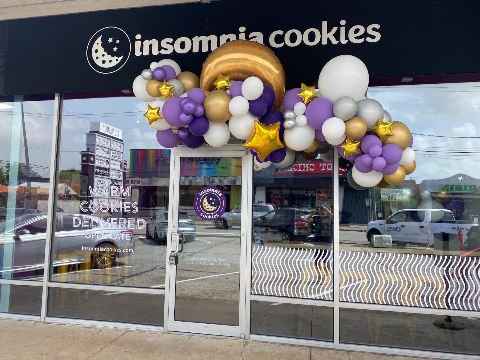 Insomnia Cookies, photo 2