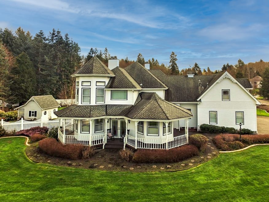 Julie & Pete Bradshaw | RE/MAX Northwest