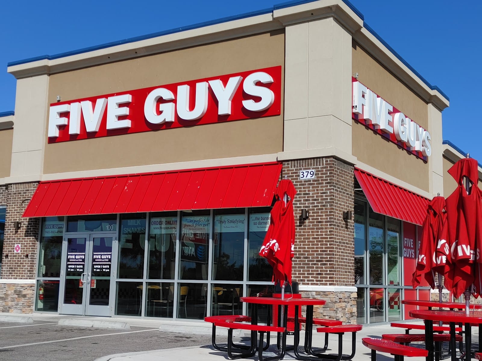 Five Guys, photo 2