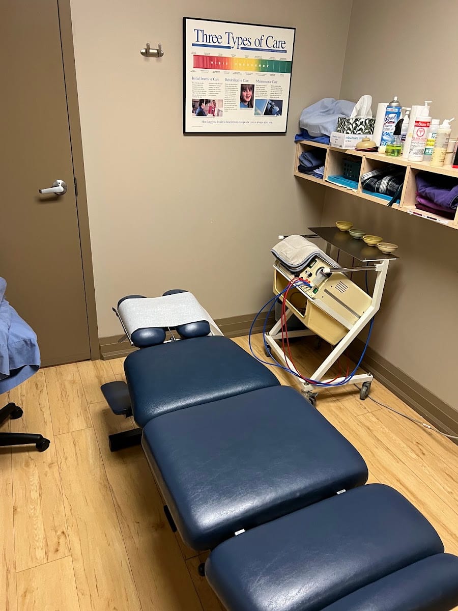 Yonge-Spruce Chiropractic Clinic