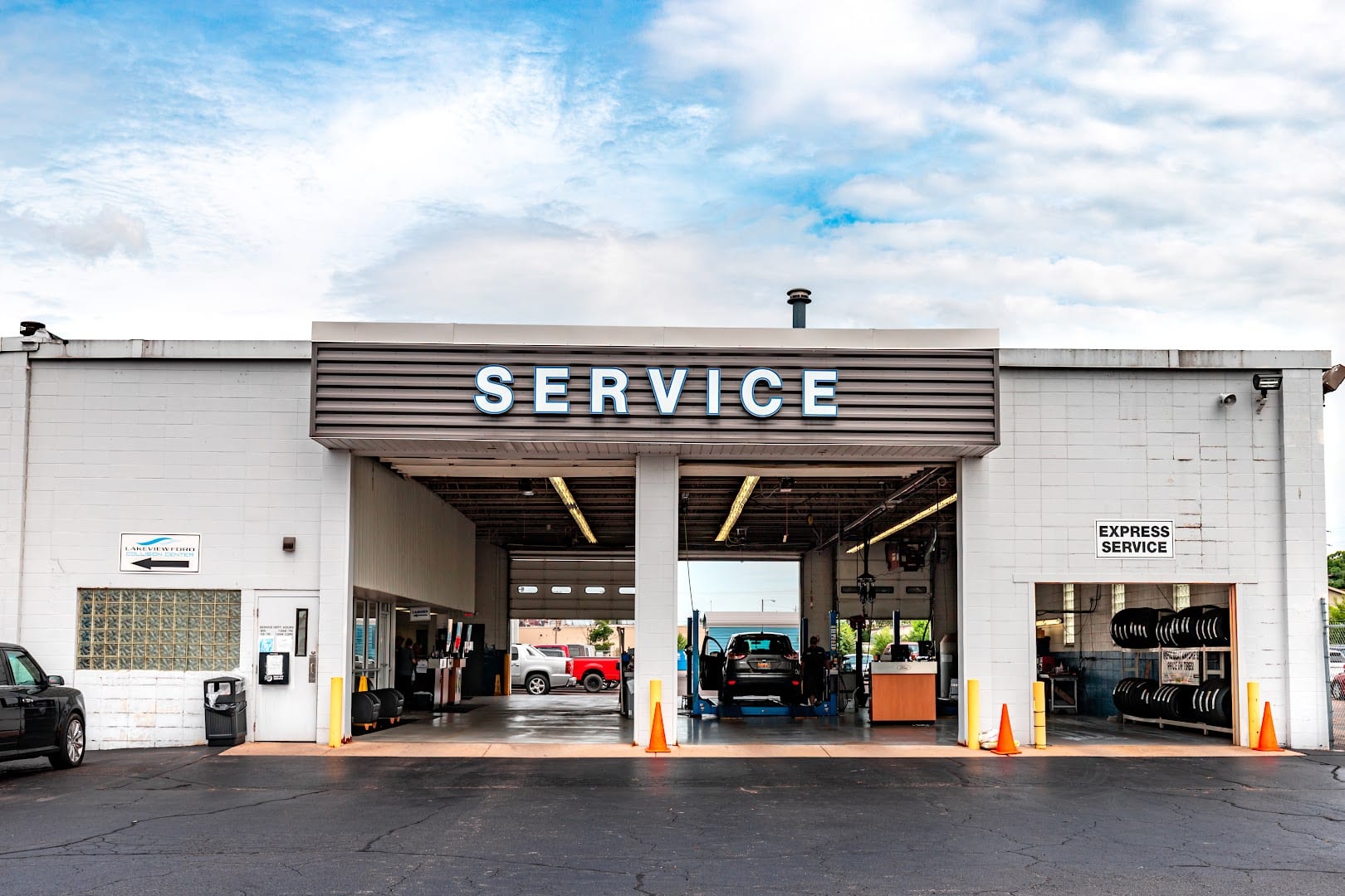 Lakeview Ford-Lincoln Service Center, photo 3