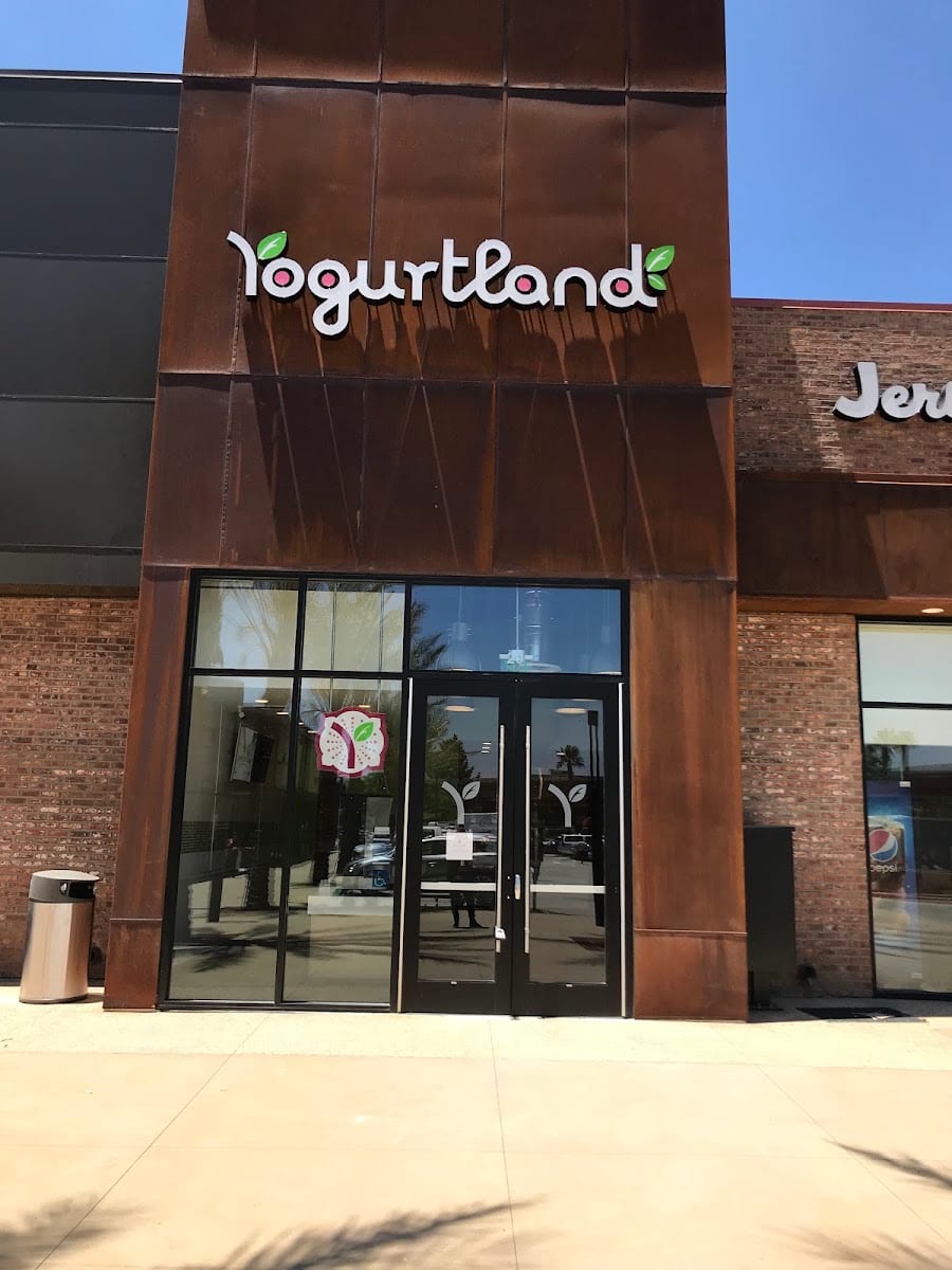 Yogurtland Anaheim Katella, photo 2