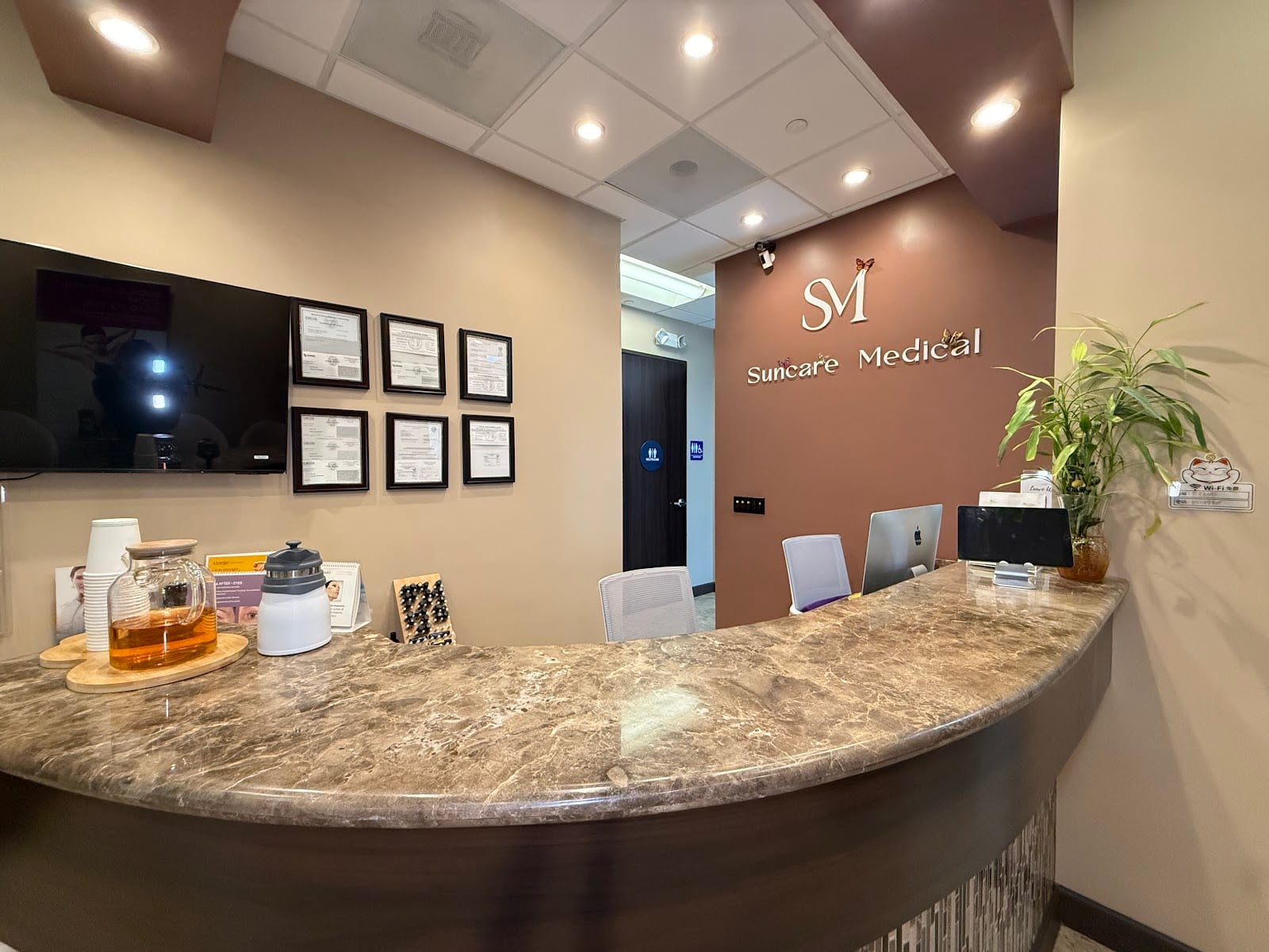 Suncare Medspa-尔湾最好的医美中心 Botox 注射美容 溶脂注射 水光针 皮秒激光 热玛吉 超声刀提升 光子嫩肤 玻尿酸填充 抗衰老 洛杉矶FDA认证医疗美容 Irvine CA 橙县顶级医学美容诊所 推荐