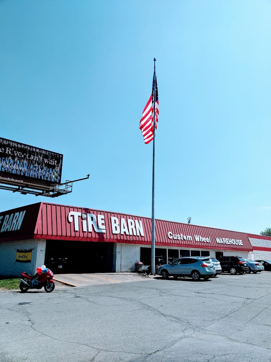 Tire Barn Warehouse, photo 2