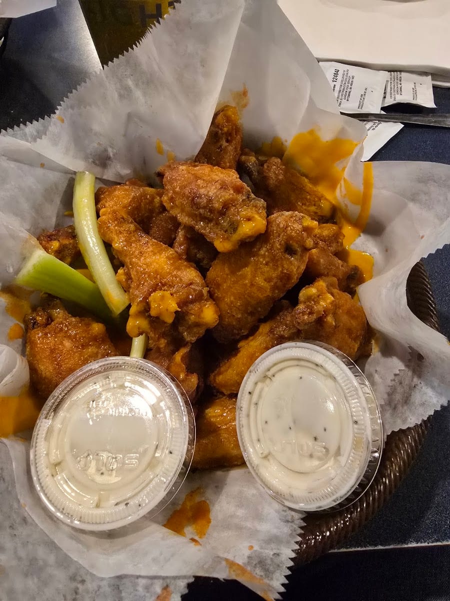 Buffalo Wings & Ribs