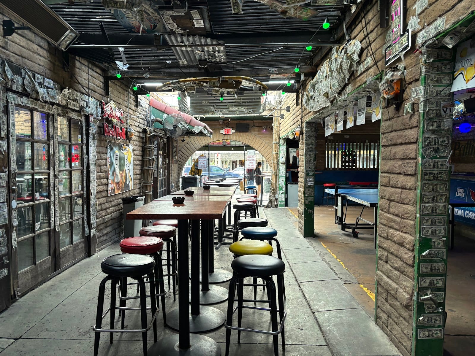 Pattie's First Avenue Lounge