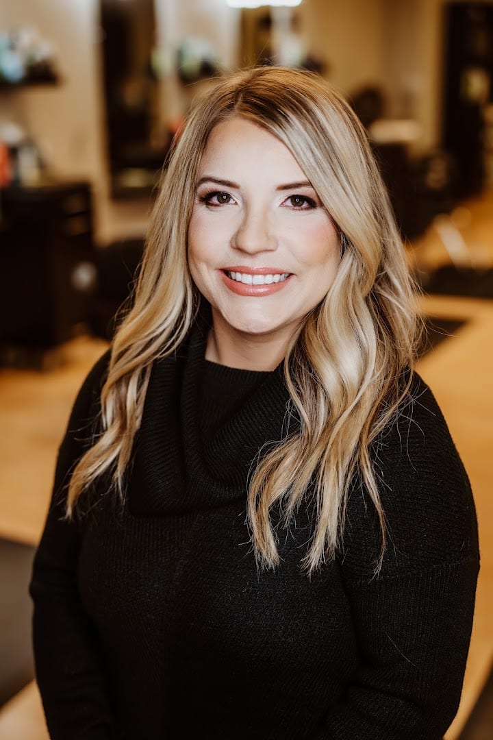 LynnIvan Salon, photo 2